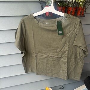 Women’s crop top